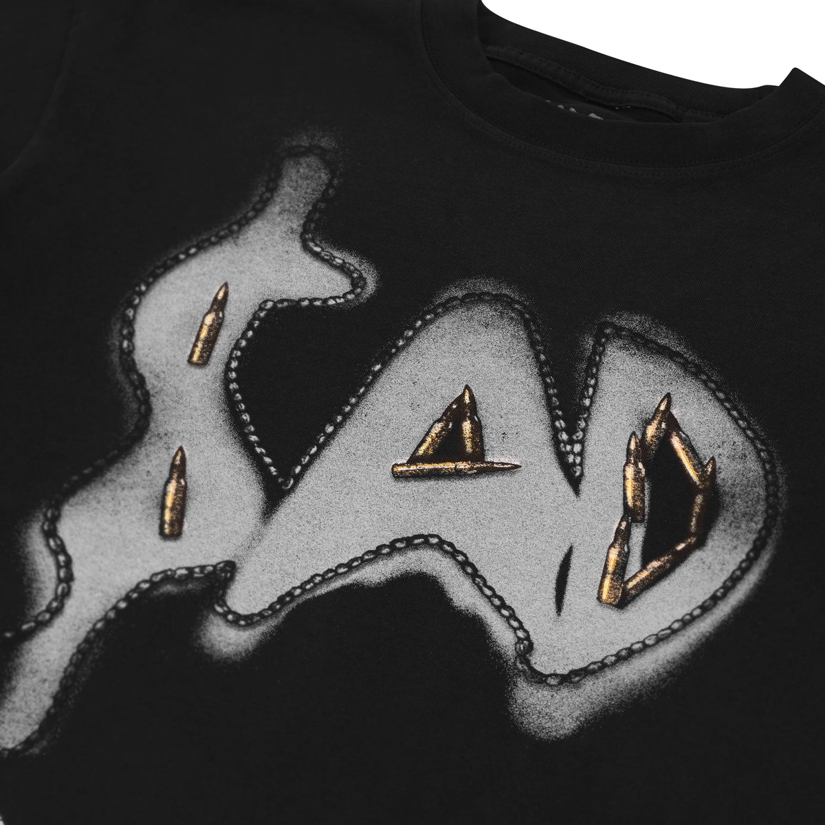 BLACK DOG TAG TEE