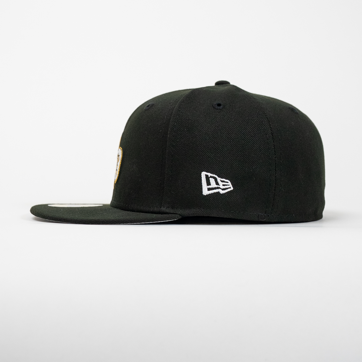 SB X NEW ERA SAD HAT BLACK - side